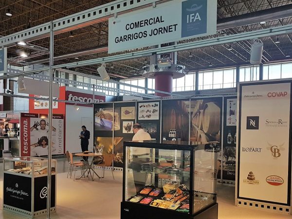 Pablo Garrigós Ibáñez at the Comercial Garrigós Jornet stand in Alicante Gastronómica